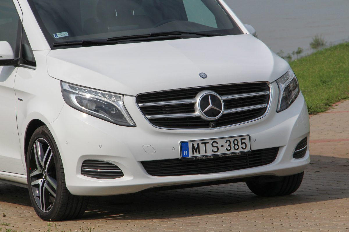 MERCEDES-BENZ V-OSZTÁLY