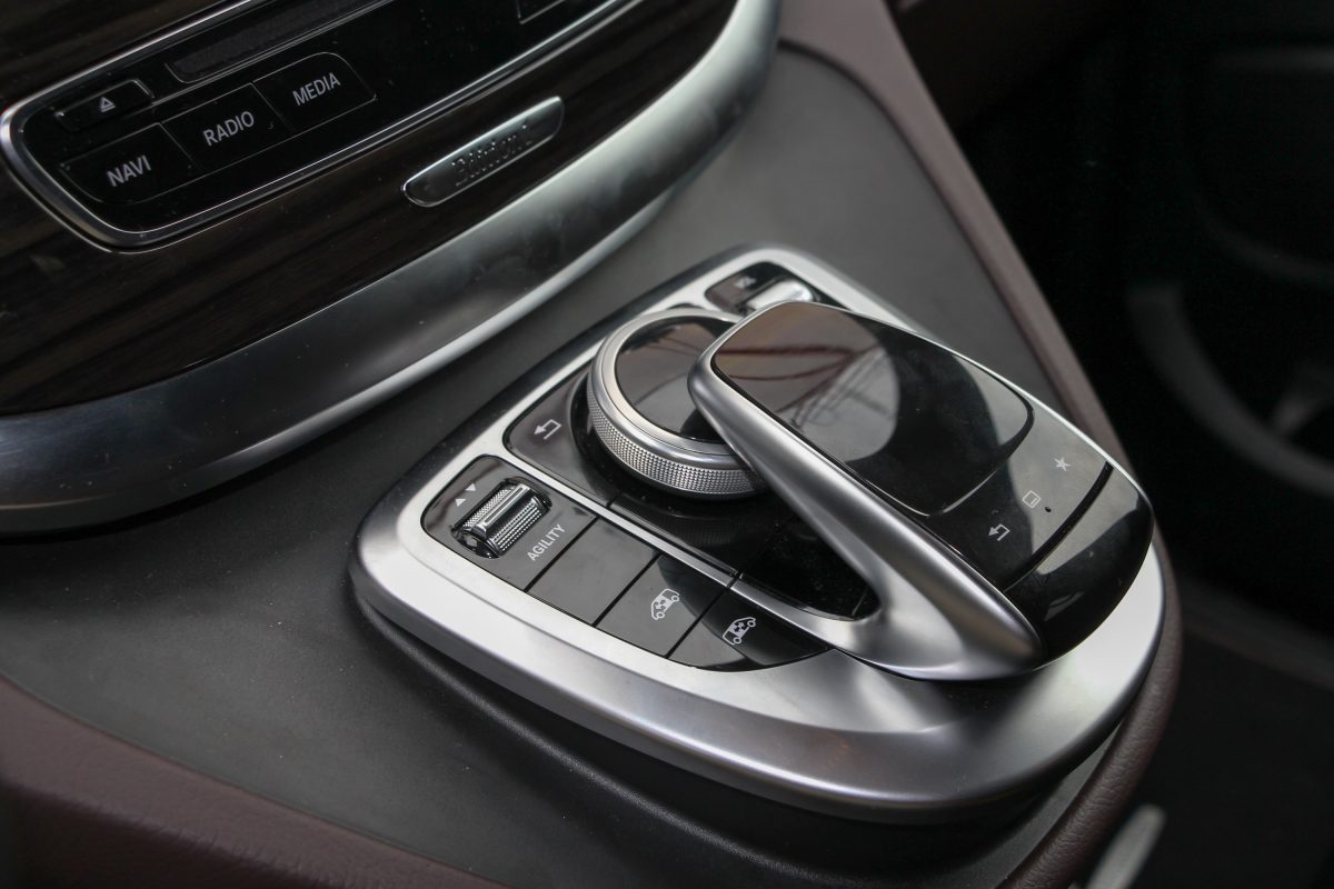 MERCEDES-BENZ V-OSZTÁLY