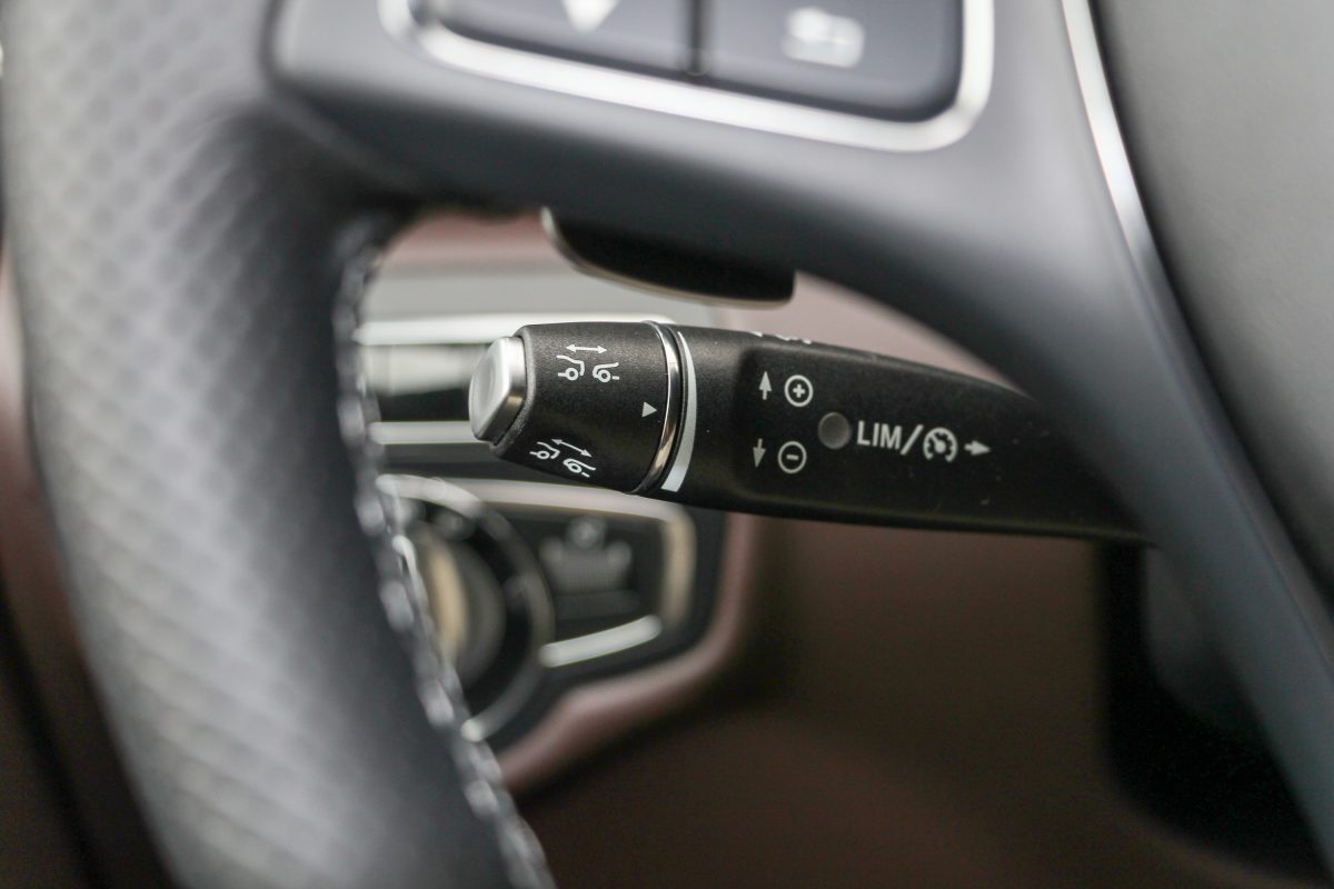 MERCEDES-BENZ V-OSZTÁLY