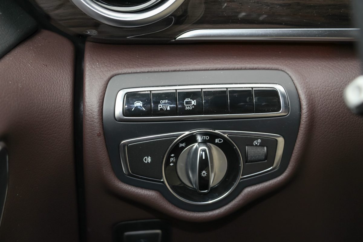 MERCEDES-BENZ V-OSZTÁLY