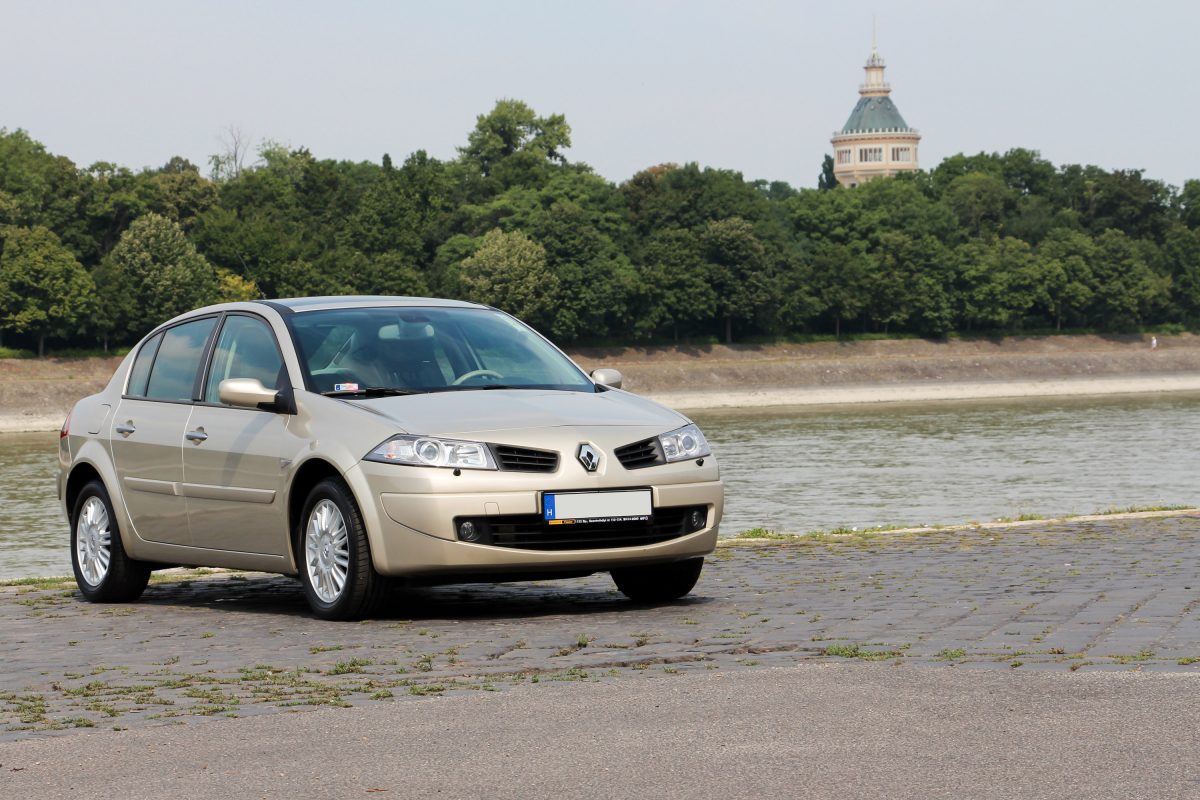 RENAULT MEGANE