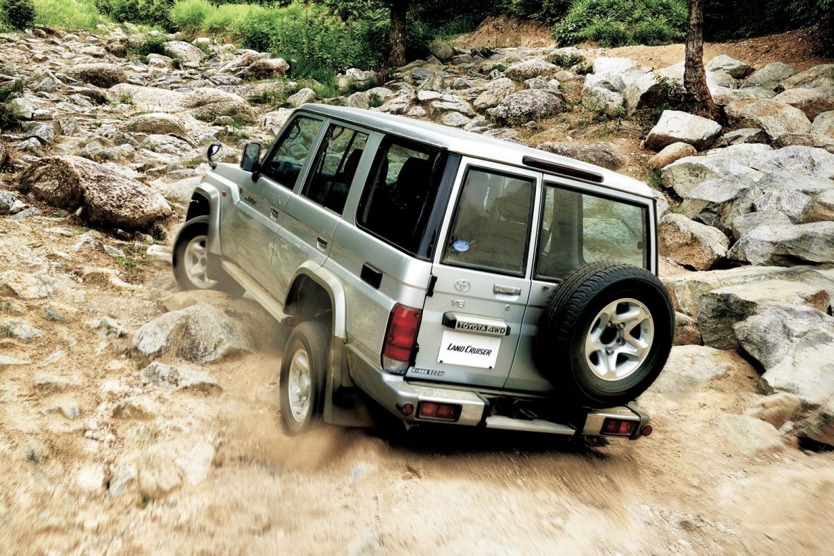 TOYOTA LAND CRUISER