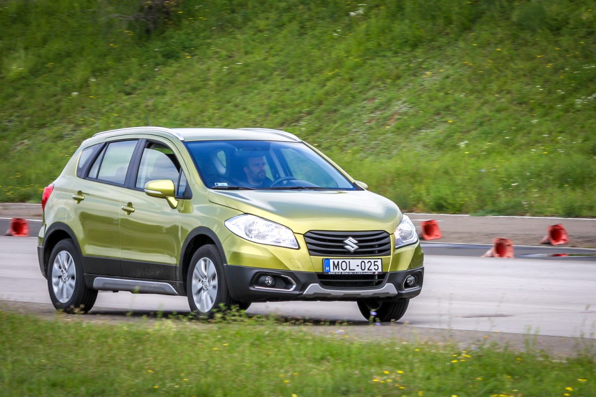 SUZUKI SX4 S-CROSS