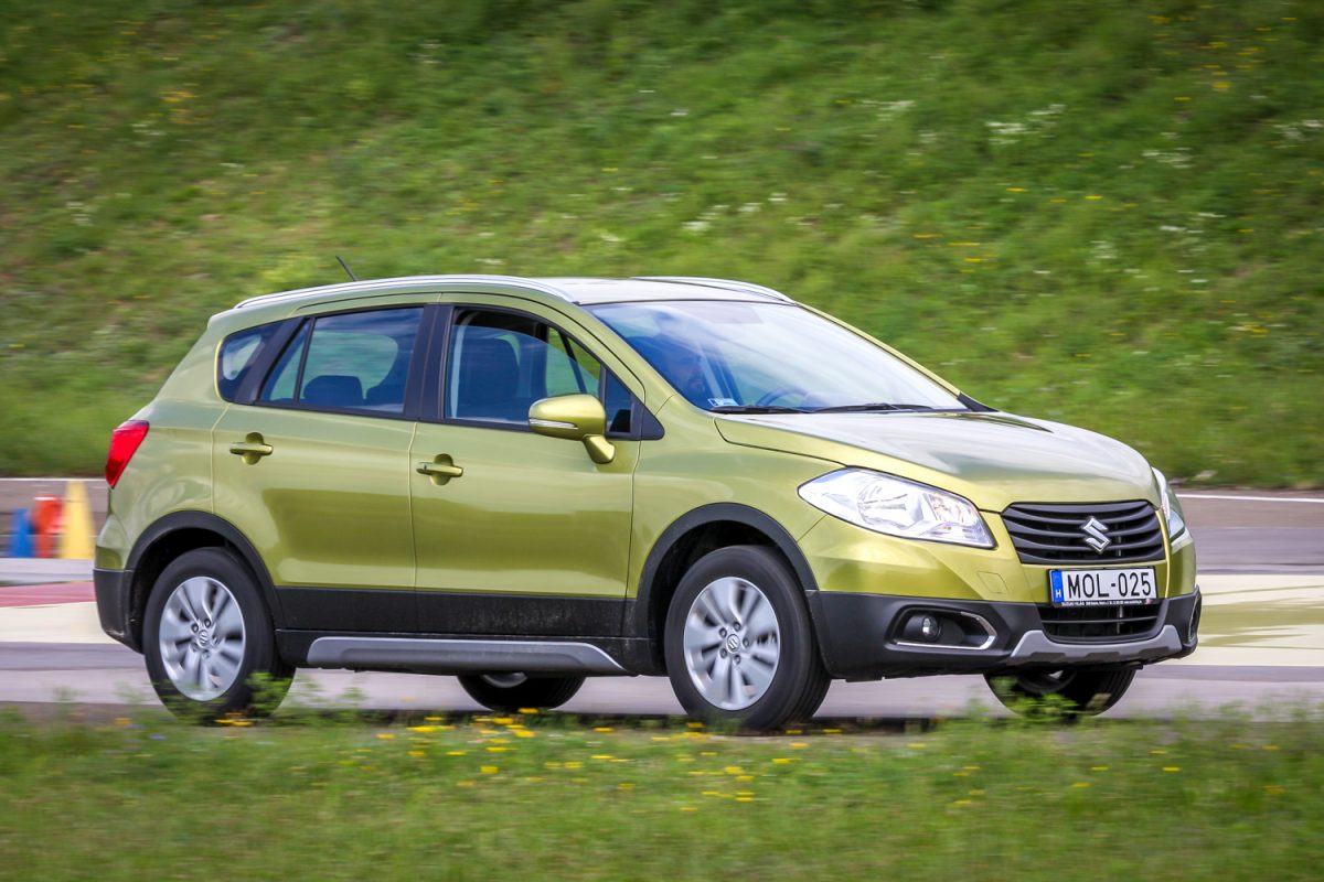 SUZUKI SX4 S-CROSS