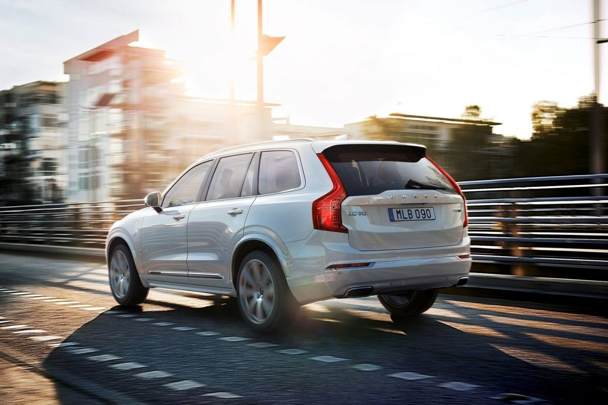VOLVO XC90