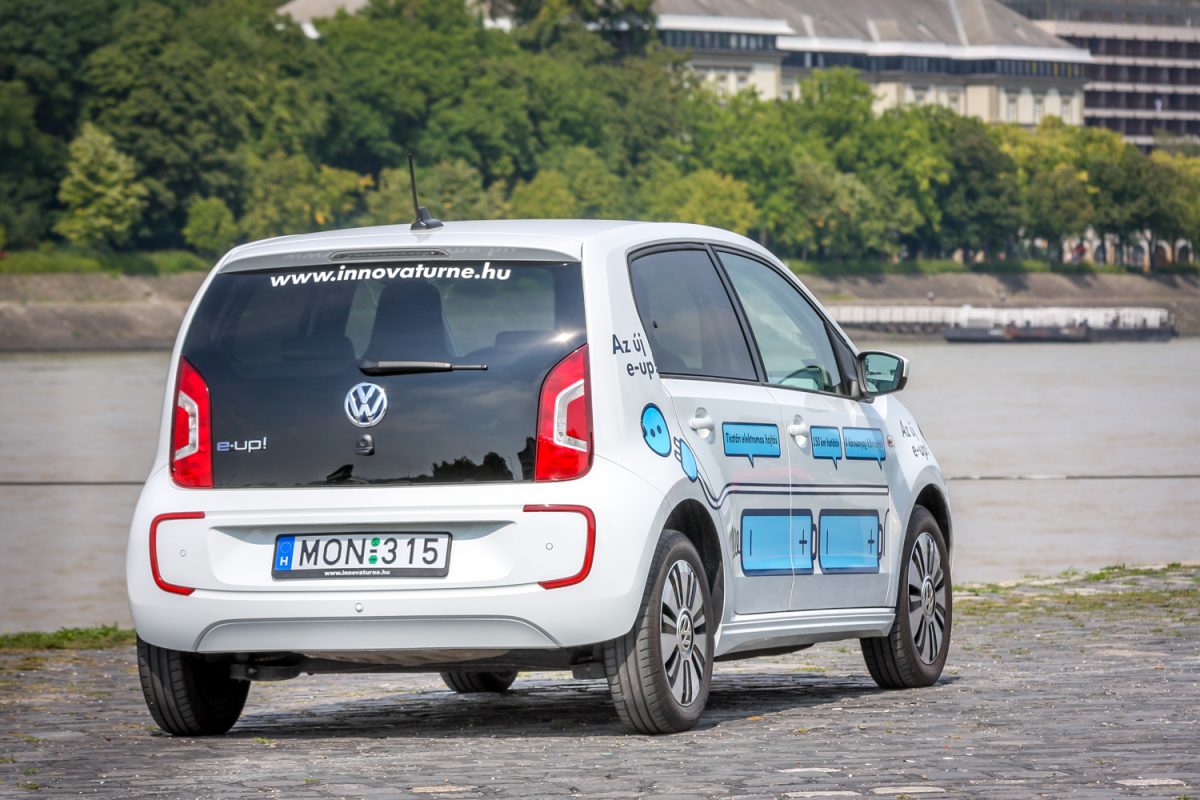 VOLKSWAGEN UP