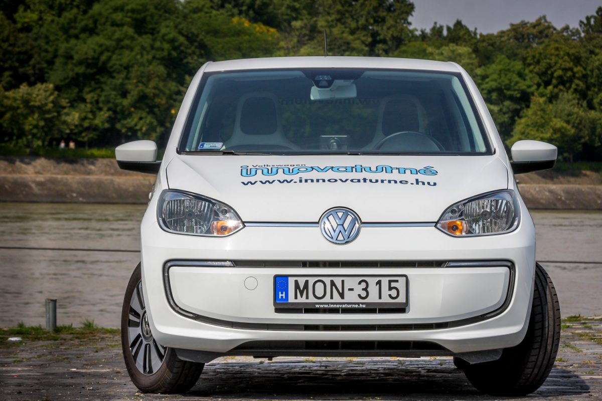 VOLKSWAGEN UP