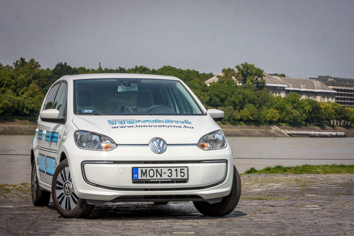 VOLKSWAGEN UP