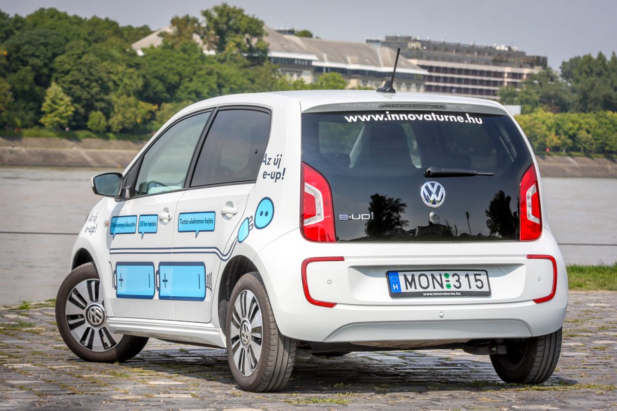 VOLKSWAGEN UP