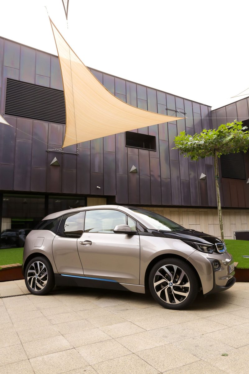 BMW I3