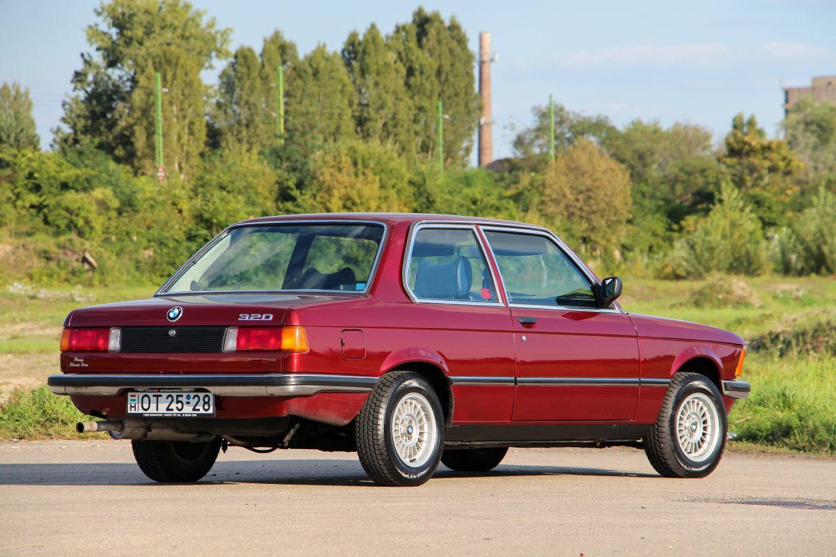 BMW 320