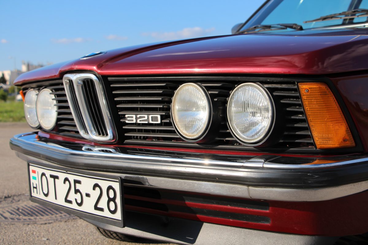 BMW 320