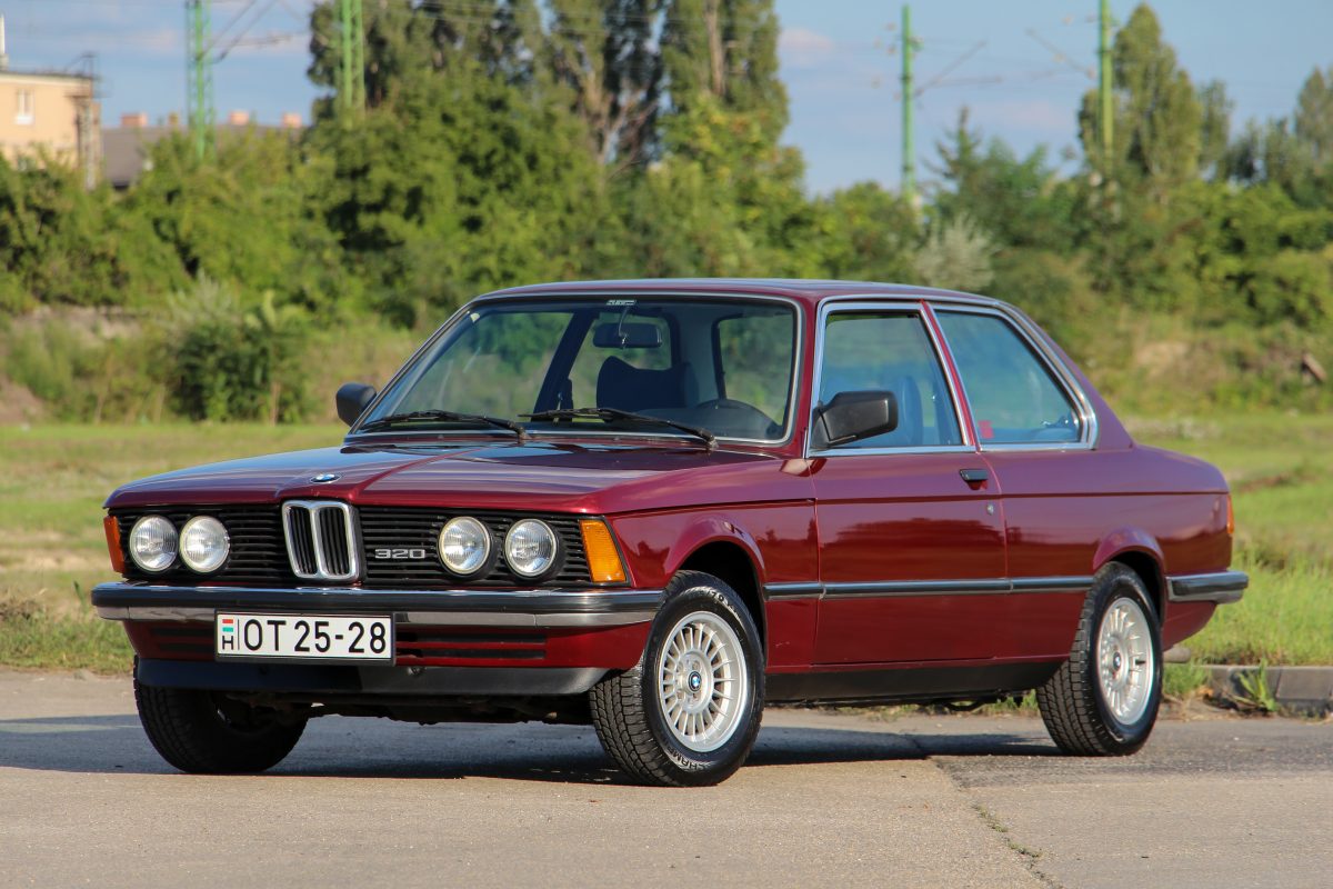 BMW 320