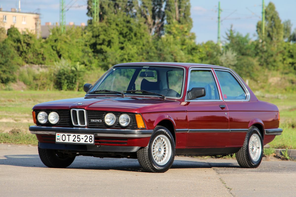 BMW 320