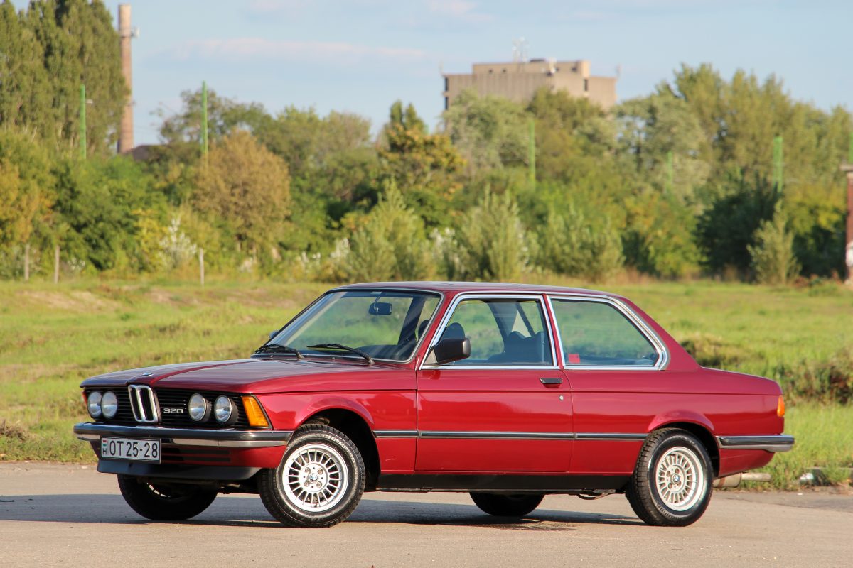 BMW 320