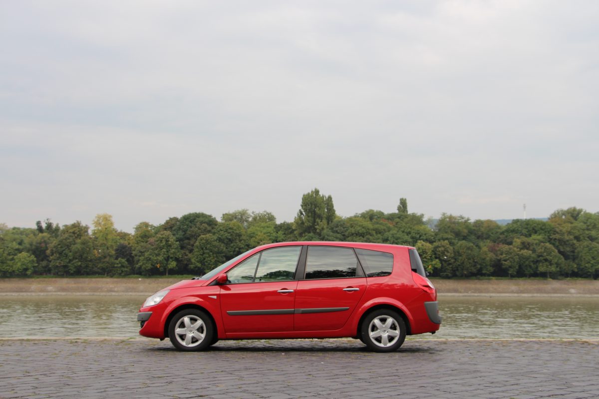 RENAULT GRAND SCENIC