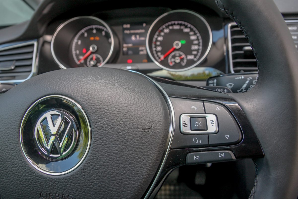VOLKSWAGEN GOLF VII