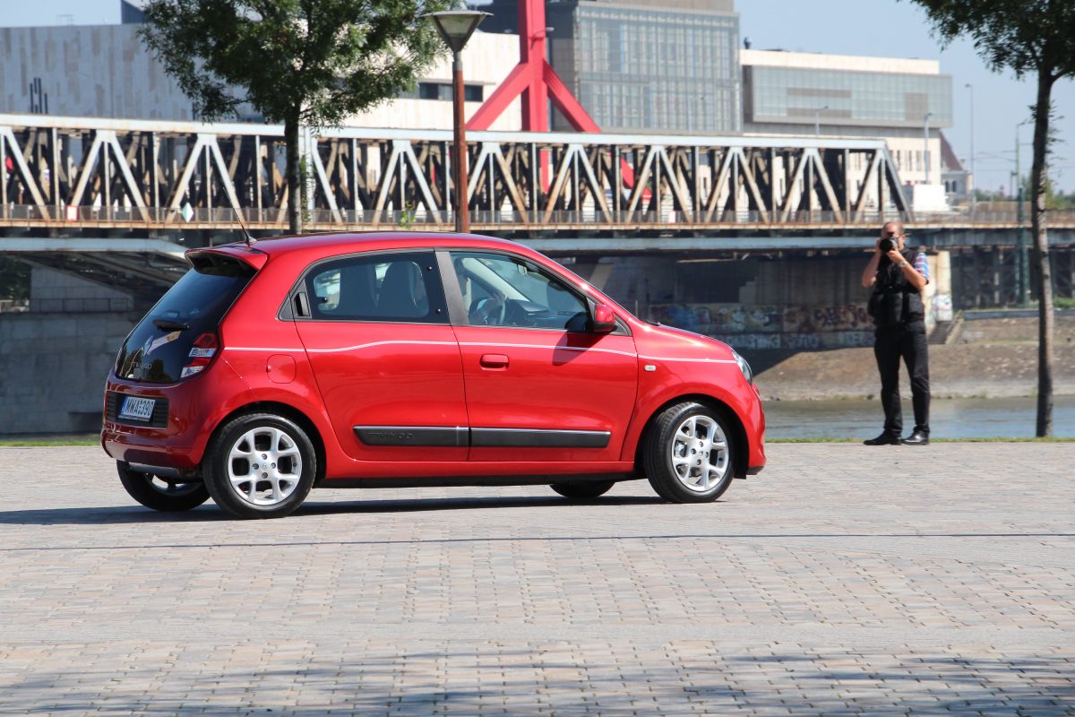RENAULT TWINGO