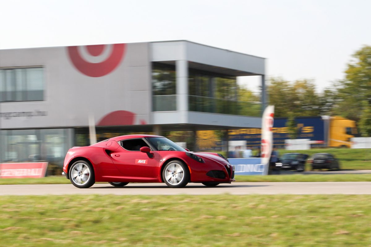 ALFA ROMEO 4C