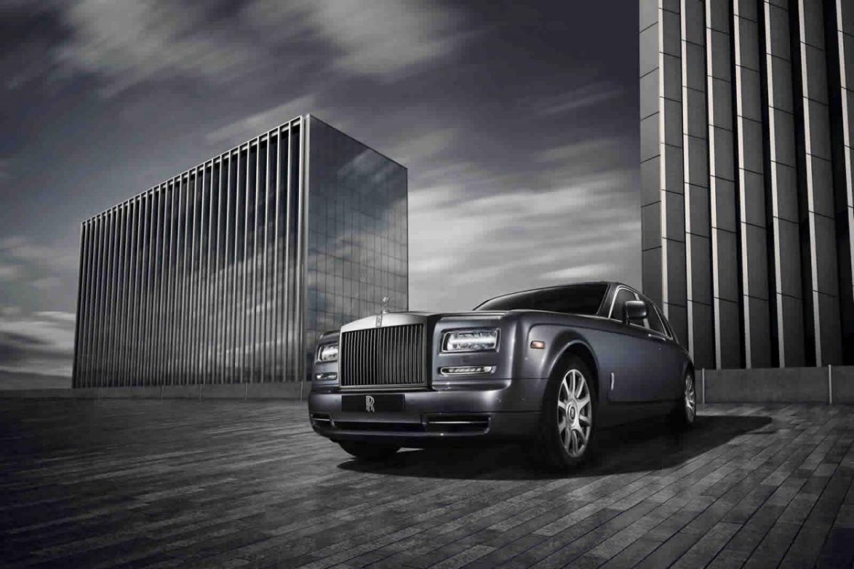 ROLLS-ROYCE