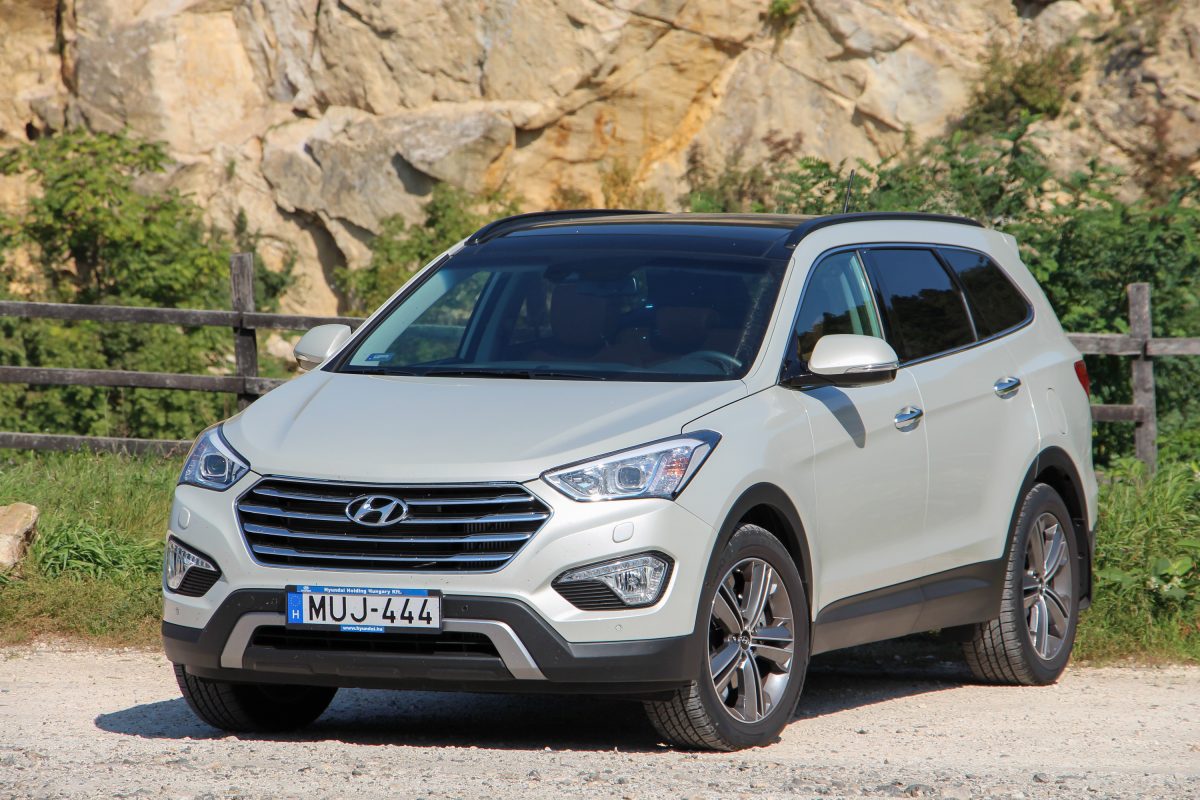 HYUNDAI SANTA FE