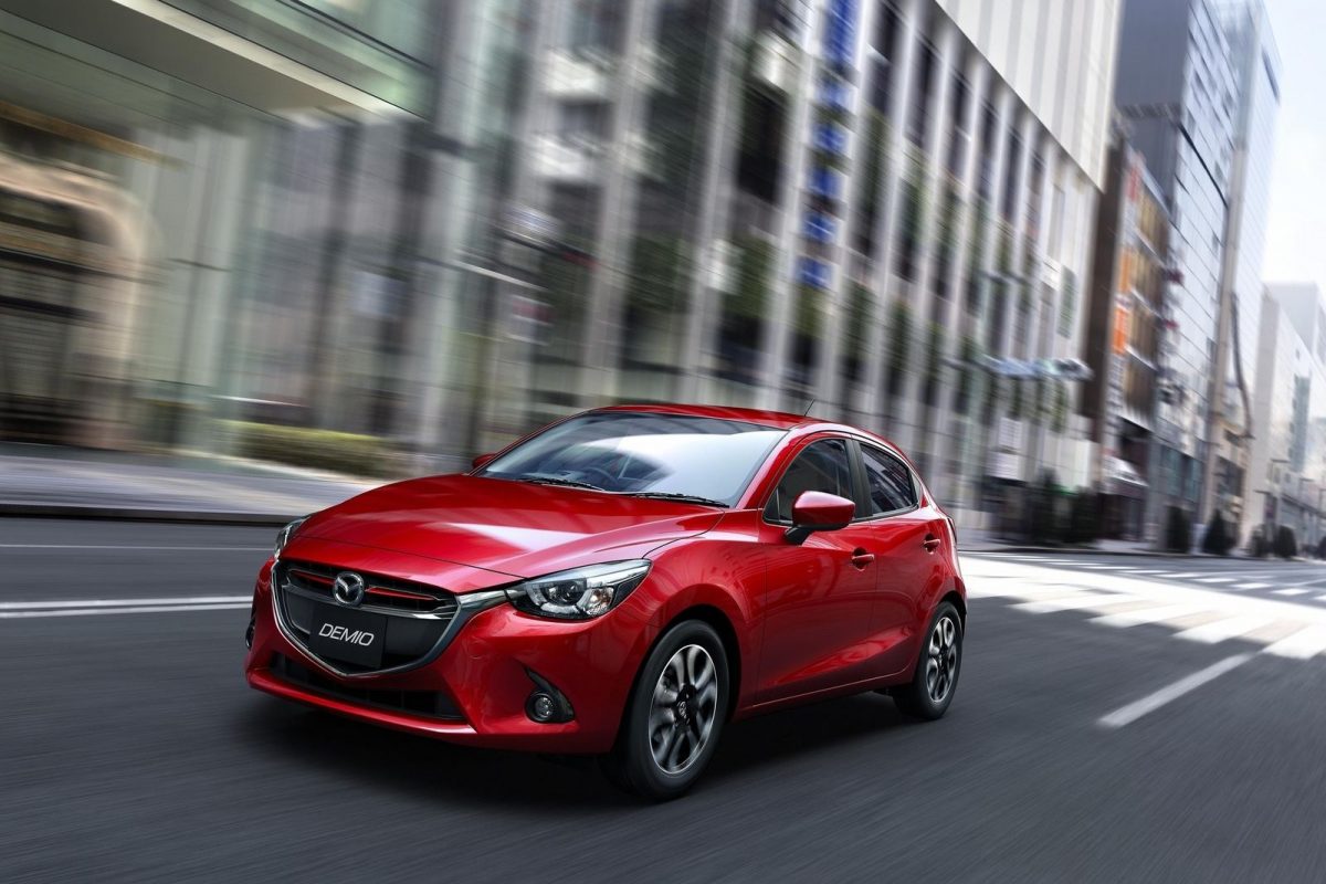 MAZDA 2