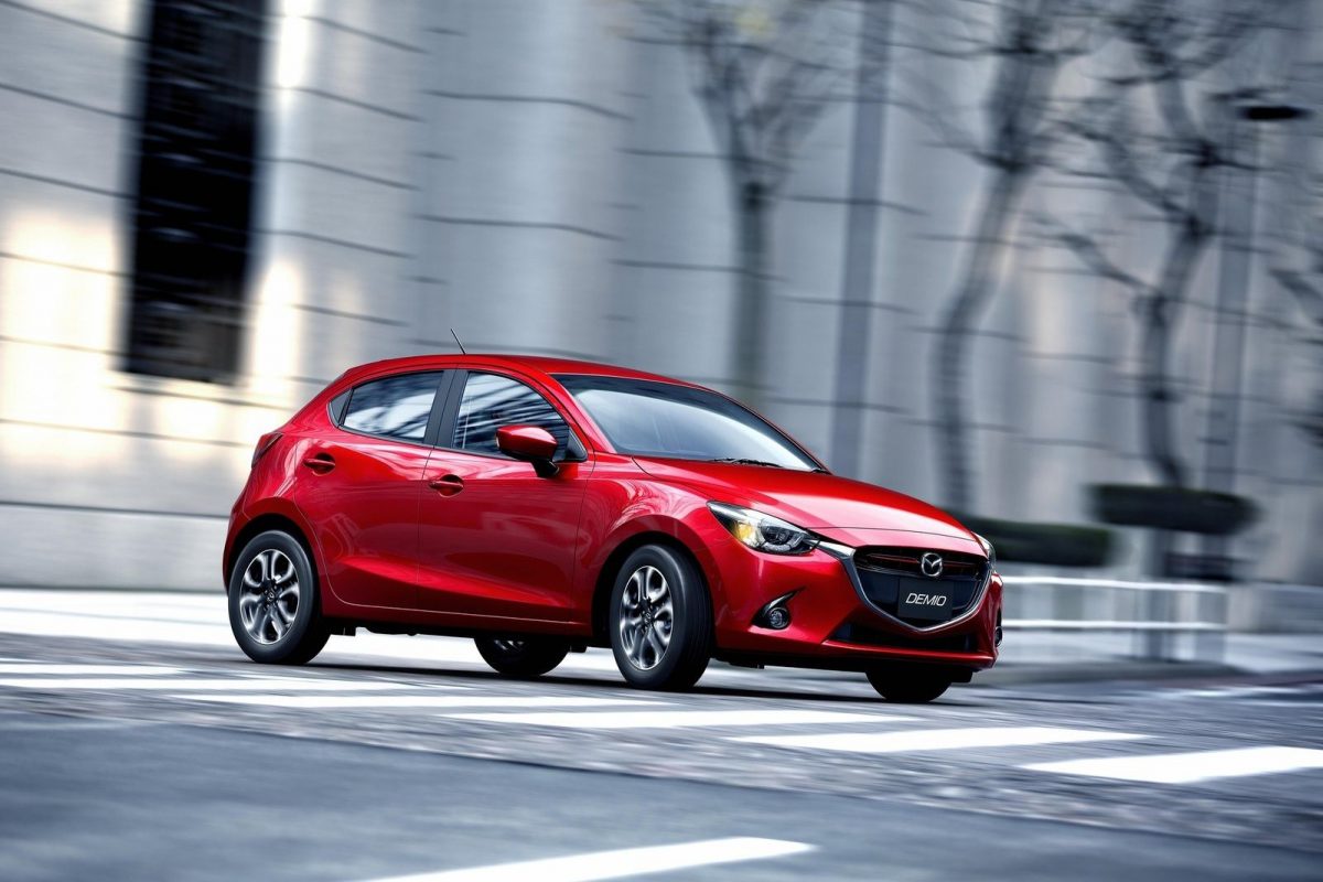 MAZDA 2