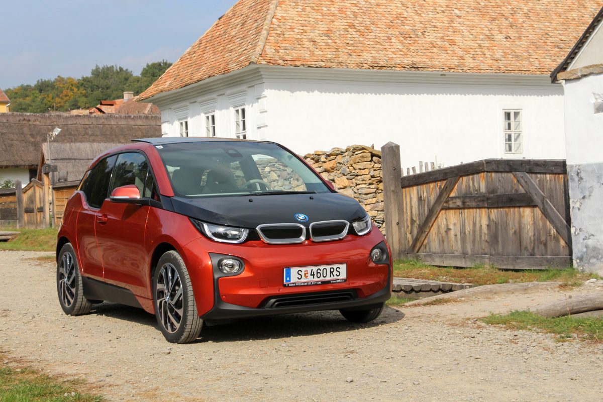 BMW I3