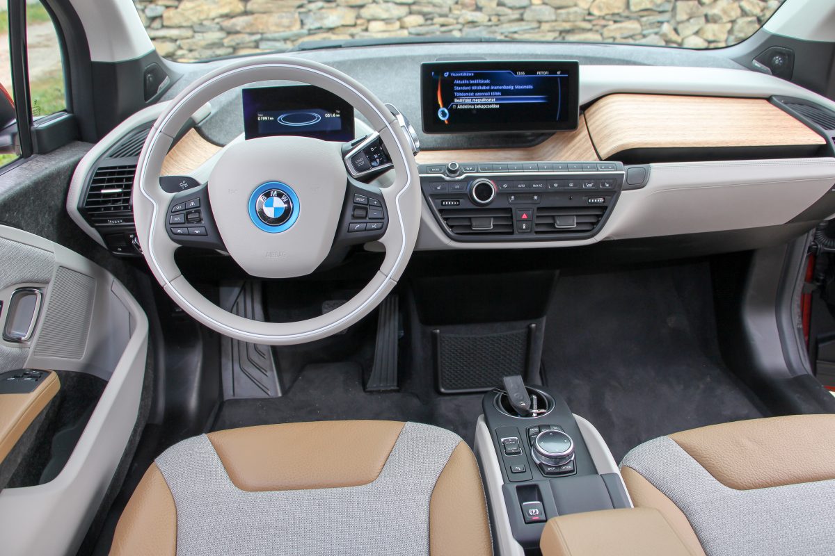 BMW I3