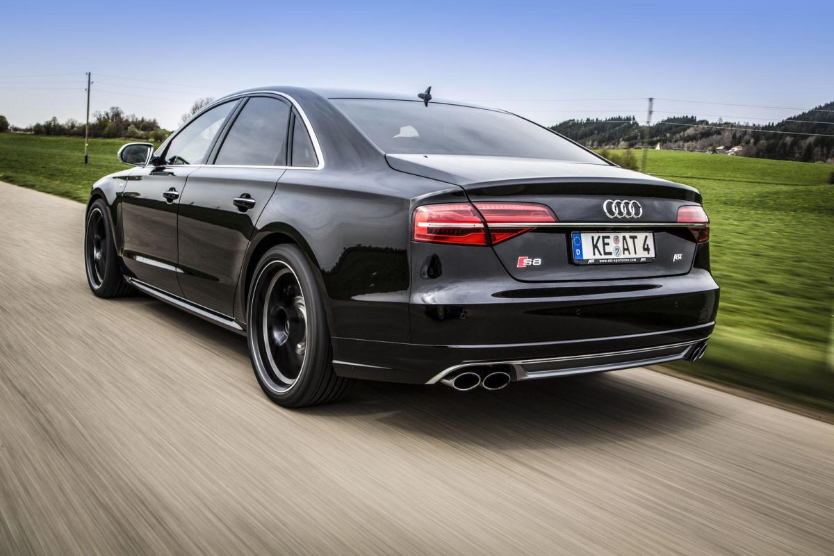 AUDI S8