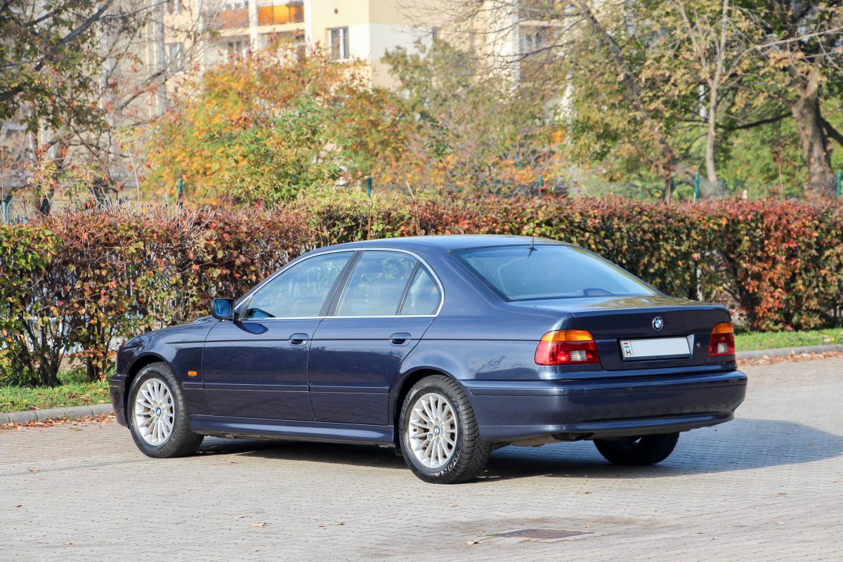 BMW 5-ÖS SOROZAT