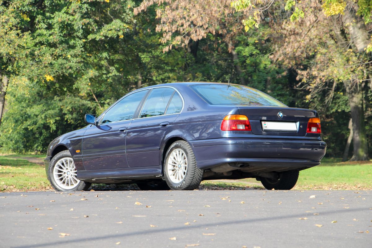 BMW 5-ÖS SOROZAT