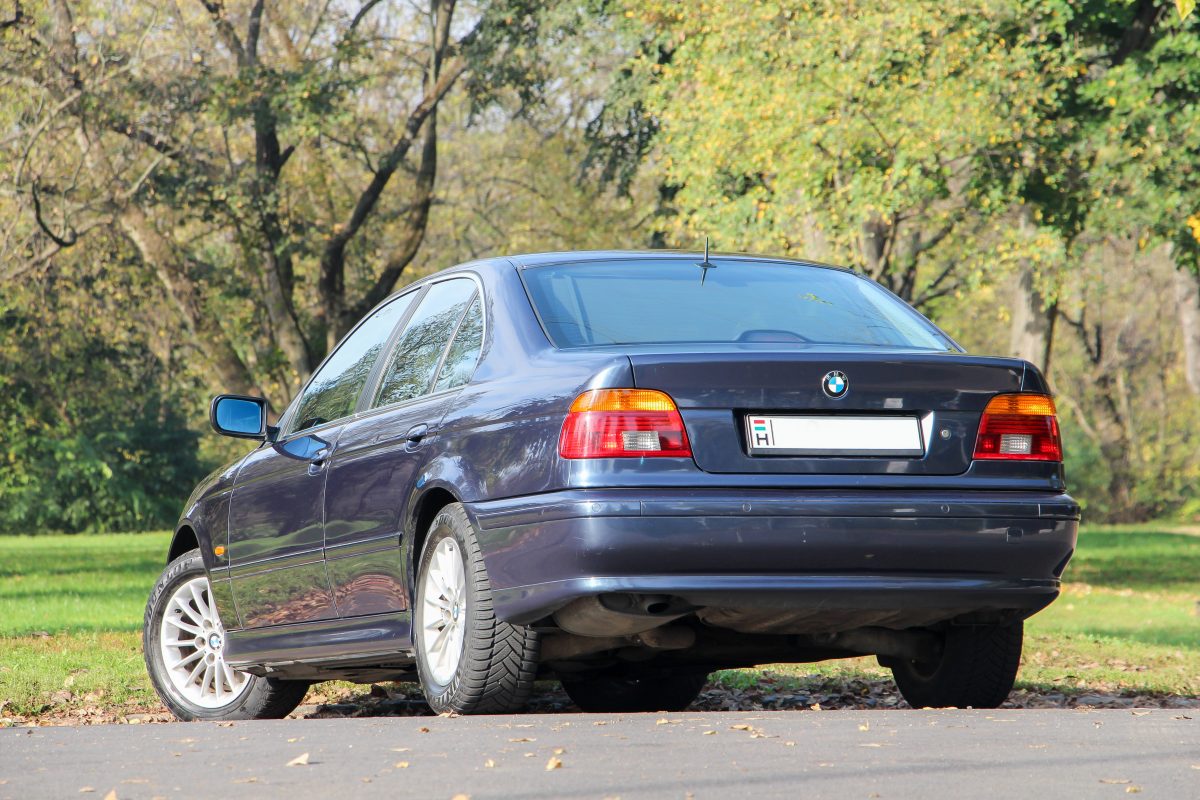 BMW 5-ÖS SOROZAT