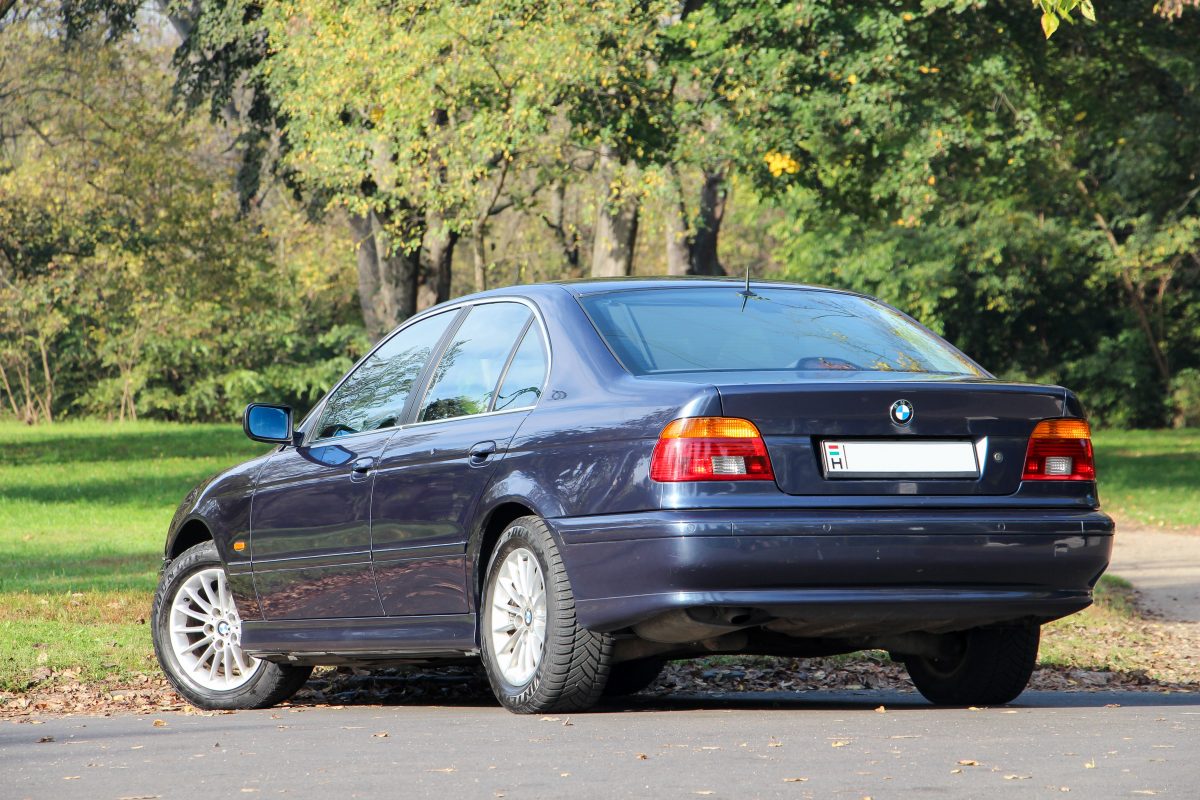 BMW 5-ÖS SOROZAT