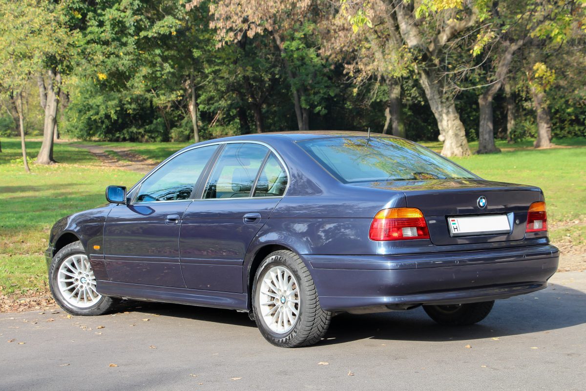 BMW 5-ÖS SOROZAT