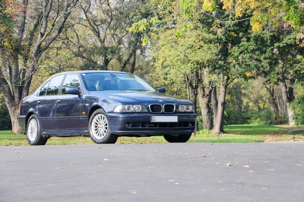 BMW 5-ÖS SOROZAT