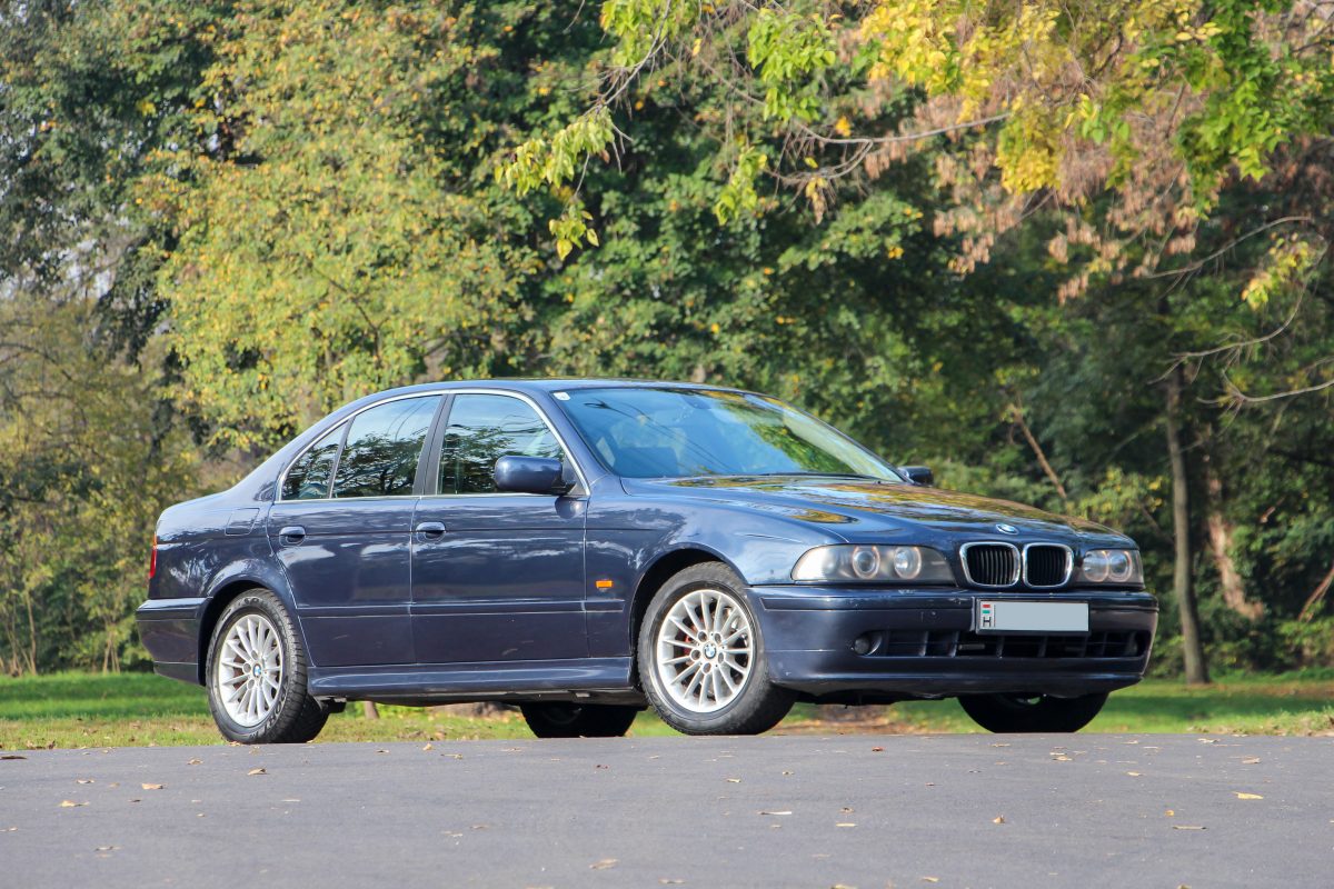 BMW 5-ÖS SOROZAT