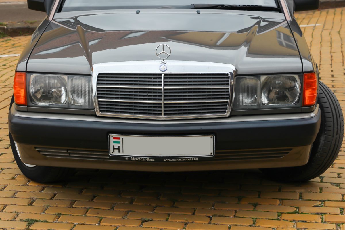 MERCEDES-BENZ