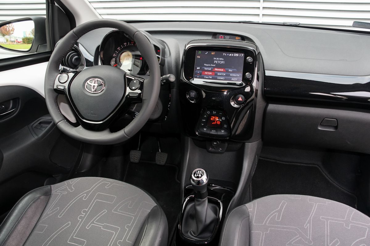 TOYOTA AYGO