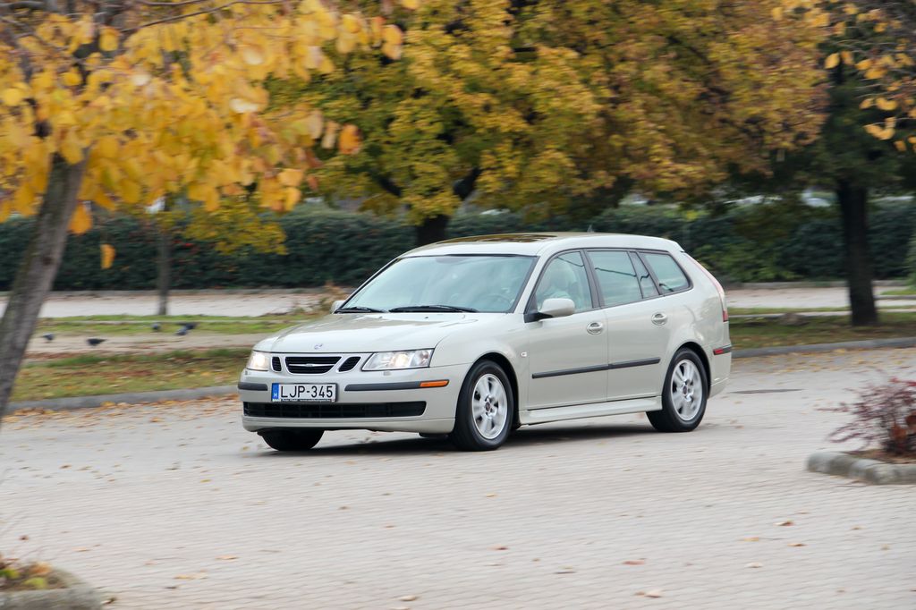 SAAB 9-3