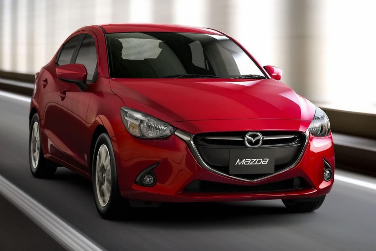 MAZDA 2