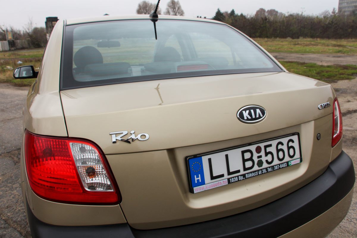 KIA RIO