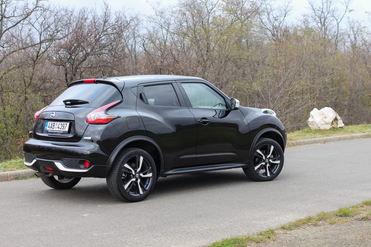 NISSAN JUKE