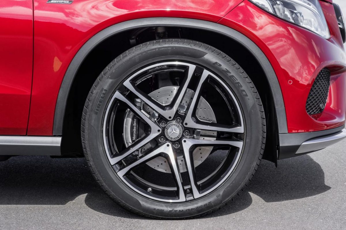 MERCEDES-BENZ GL-OSZTÁLY