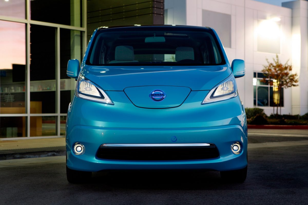 NISSAN LEAF