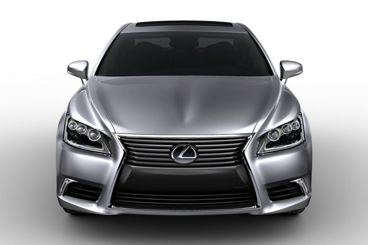 LEXUS LS